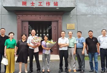 熱烈歡迎陳大洲、劉蘭英伉儷載譽(yù)回國