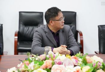 南昌縣農(nóng)業(yè)農(nóng)村局高新卿局長(zhǎng)一行到公司考察